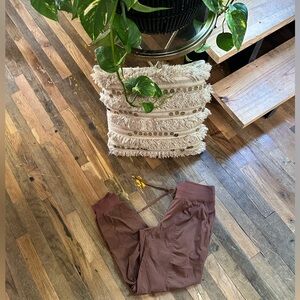 Lululemon Dance Studio Joggers - 8